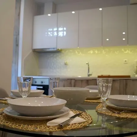 Apartament The Key To Skg